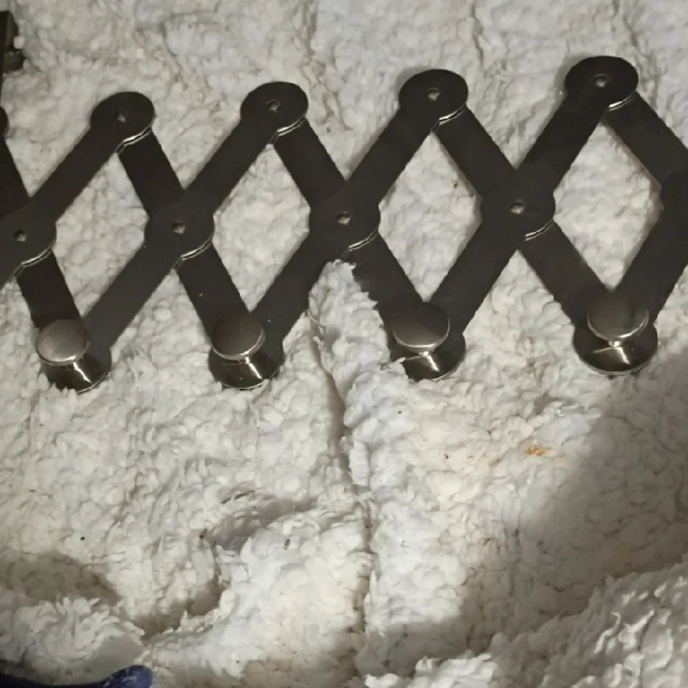 Expandable Over The Door Hanging Coat/Purse Hanger
